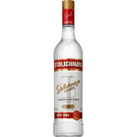 Водка Stolichnaya 0.5 л 40%