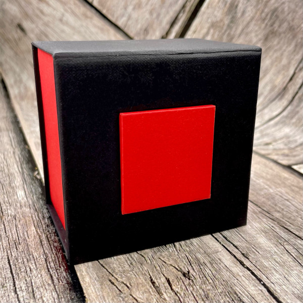 Коробка для годинника з квадратом Black-Red 1000-0251