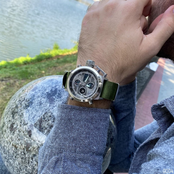 AMST 3003 Silver-Black Green Wristband