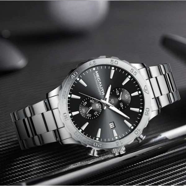 Megalith 8237M Silver-Black