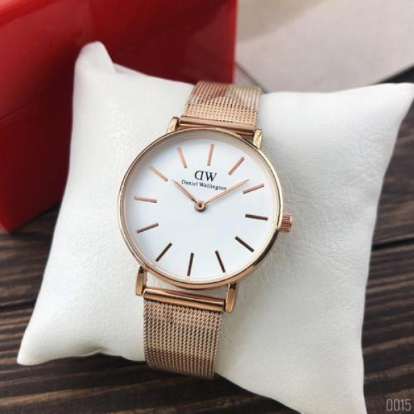 Daniel Wellington 32 мм  Gold-White